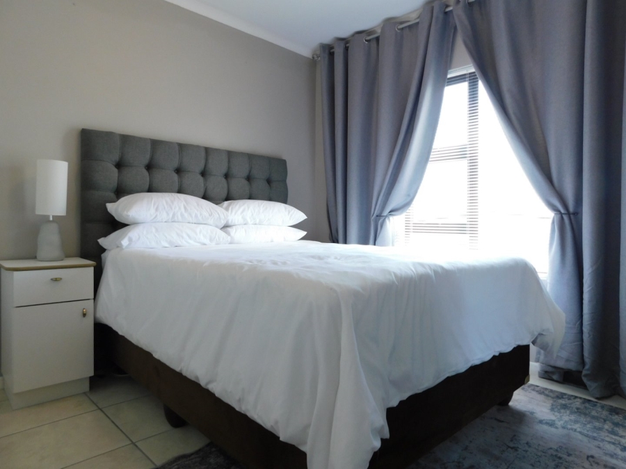 To Let 3 Bedroom Property for Rent in Gordons Bay Central Western Cape